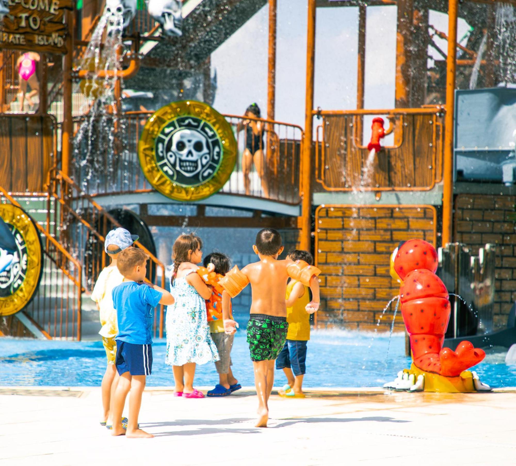 Terra Apartments In Caesar Blue Resort, Fixed Lunch Till 3Pm, Gym, Heated Pool, Sauna, Kids Club Rizokarpaso Ngoại thất bức ảnh